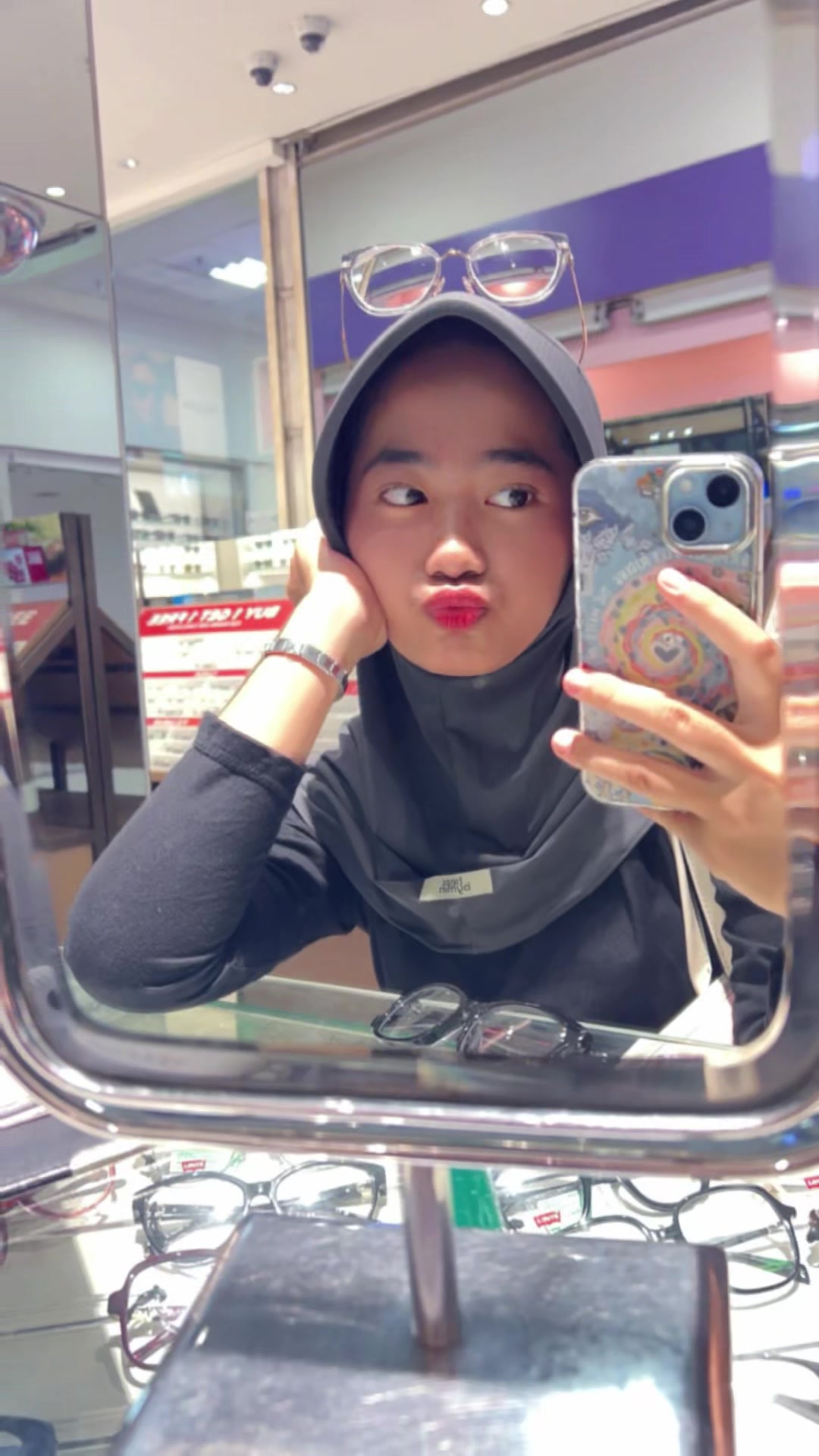 @nadhifa