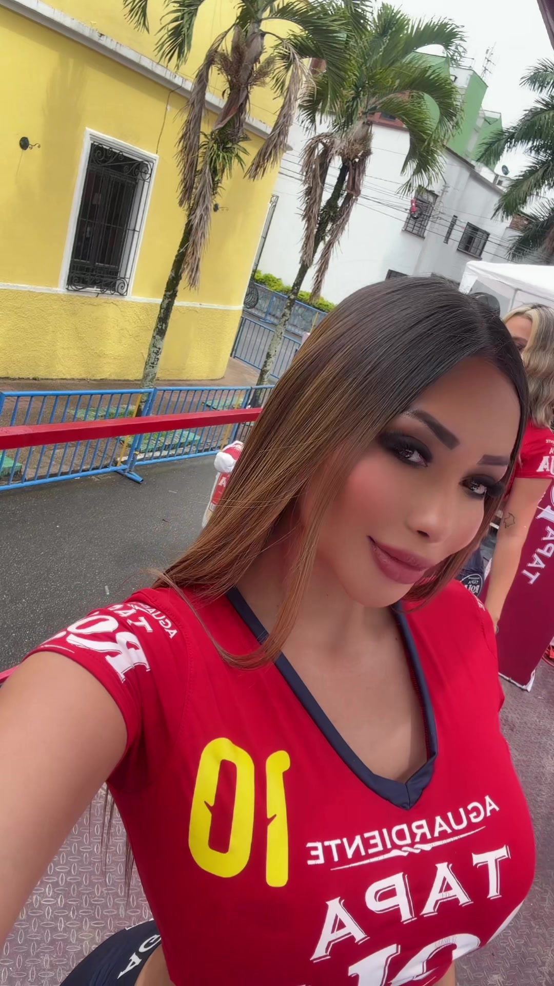 @Valentina ᴱ🤎🪐