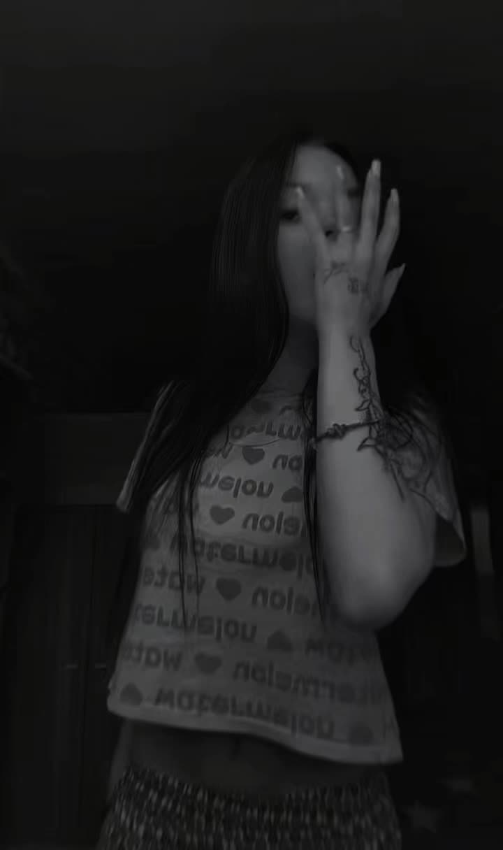 @Сучка&hearts;️😏