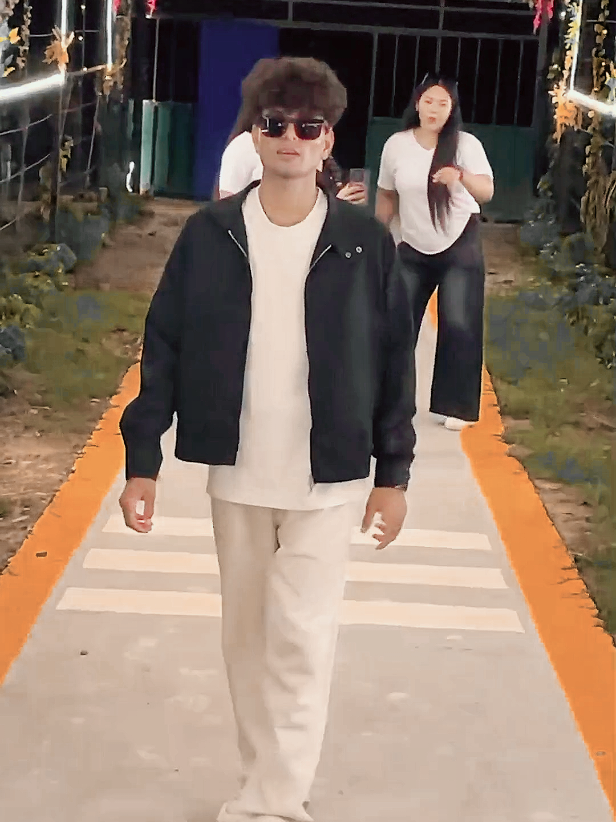 @𝐋𝐮𝐜𝐤𝐲 𝐃𝐚𝐫𝐥𝐢𝐧𝐠 🐺
