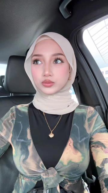 @Qisya