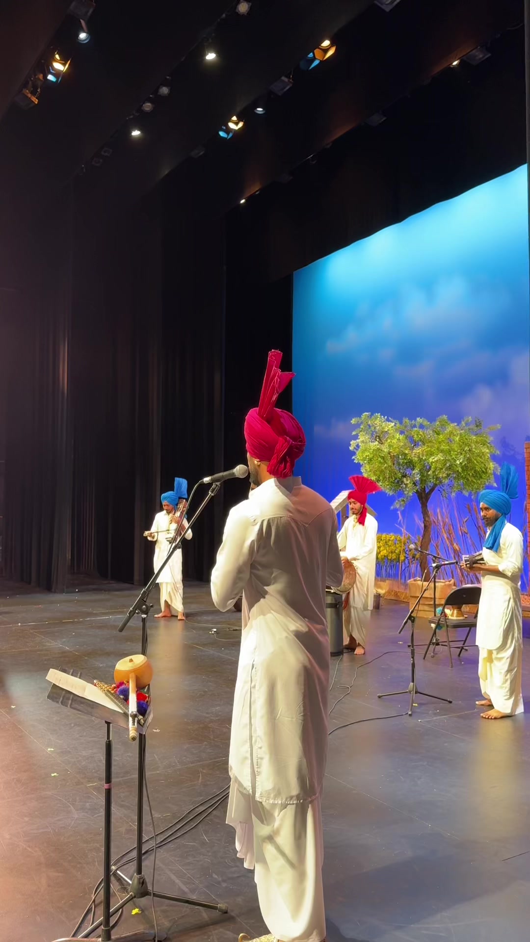 @ਸੁੱਖਮਨ 🌙♥️