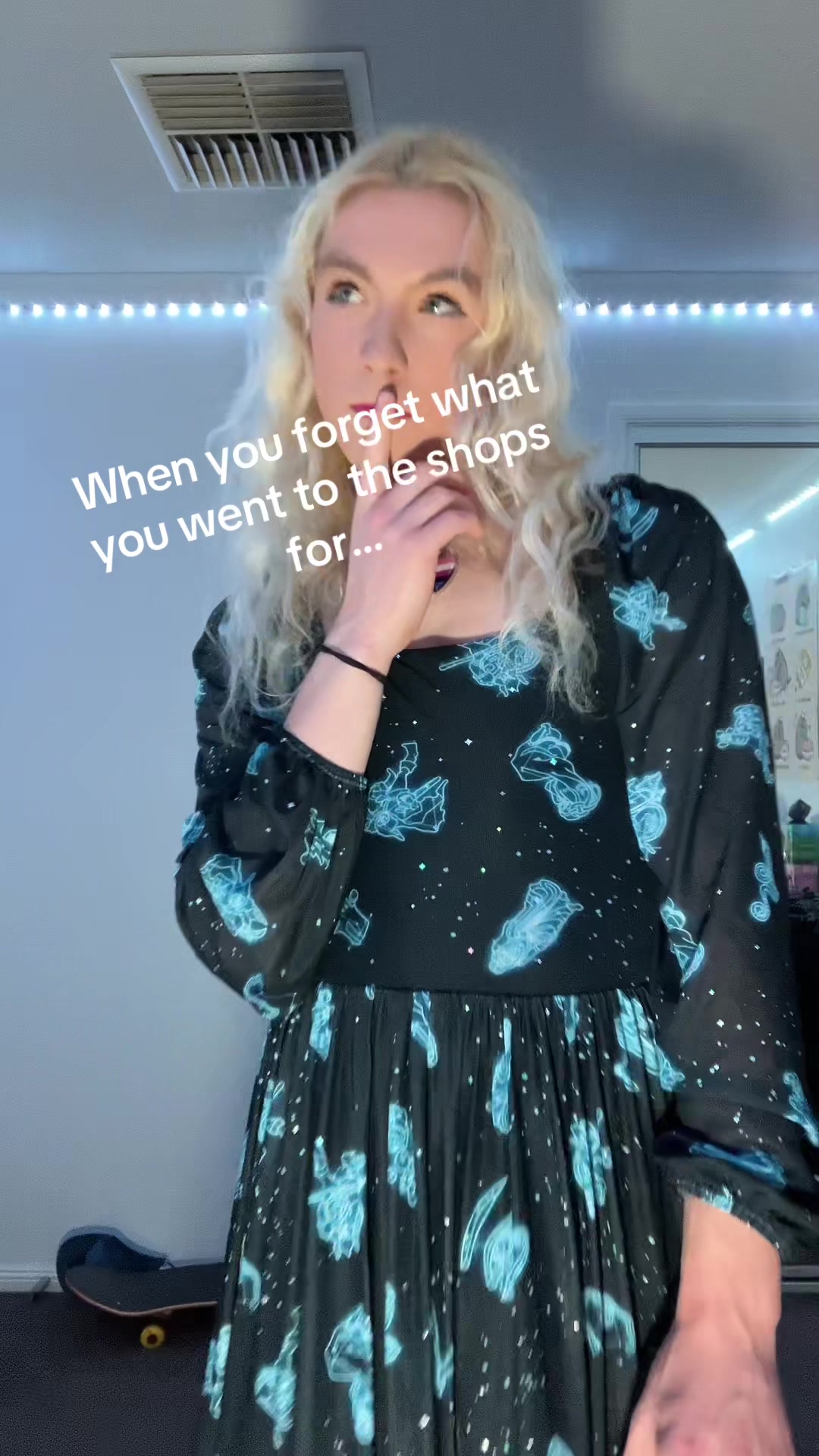 @Foxy_femboy