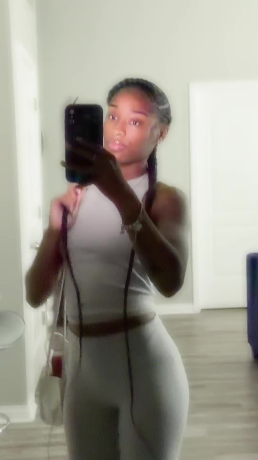 @ilovejoeliey