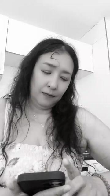 @Xiomara