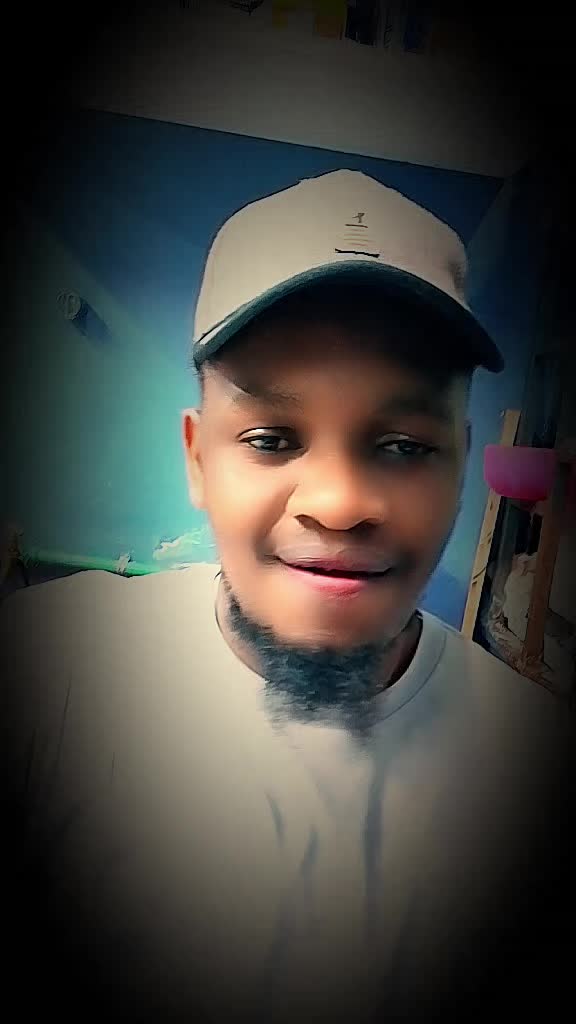 @Elite locks lounge maku meru