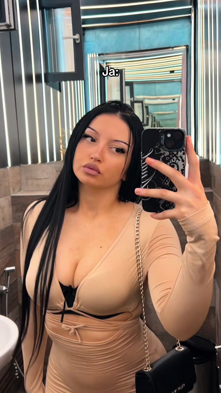 @𝒜𝓃𝓉𝑒𝒶