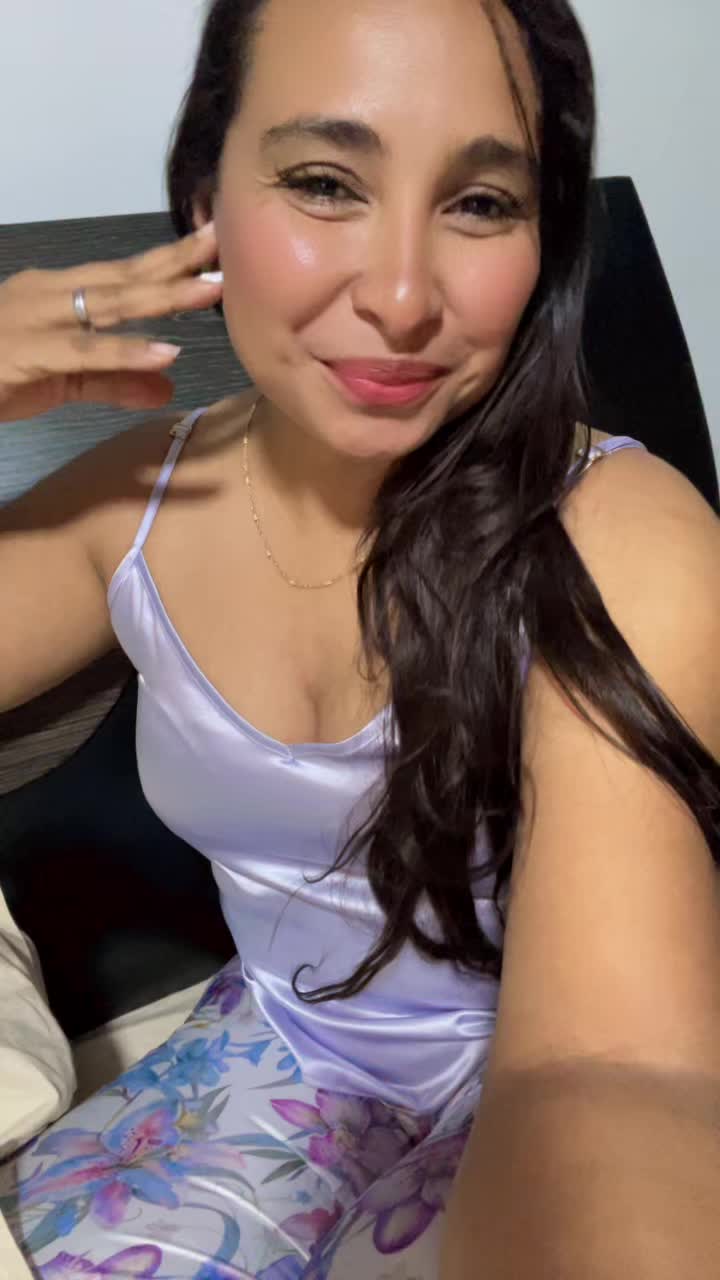 @𝒟𝐸𝐿𝐼𝒜 𝐵𝐸𝒞𝐸𝑅𝑅𝒜  💐?