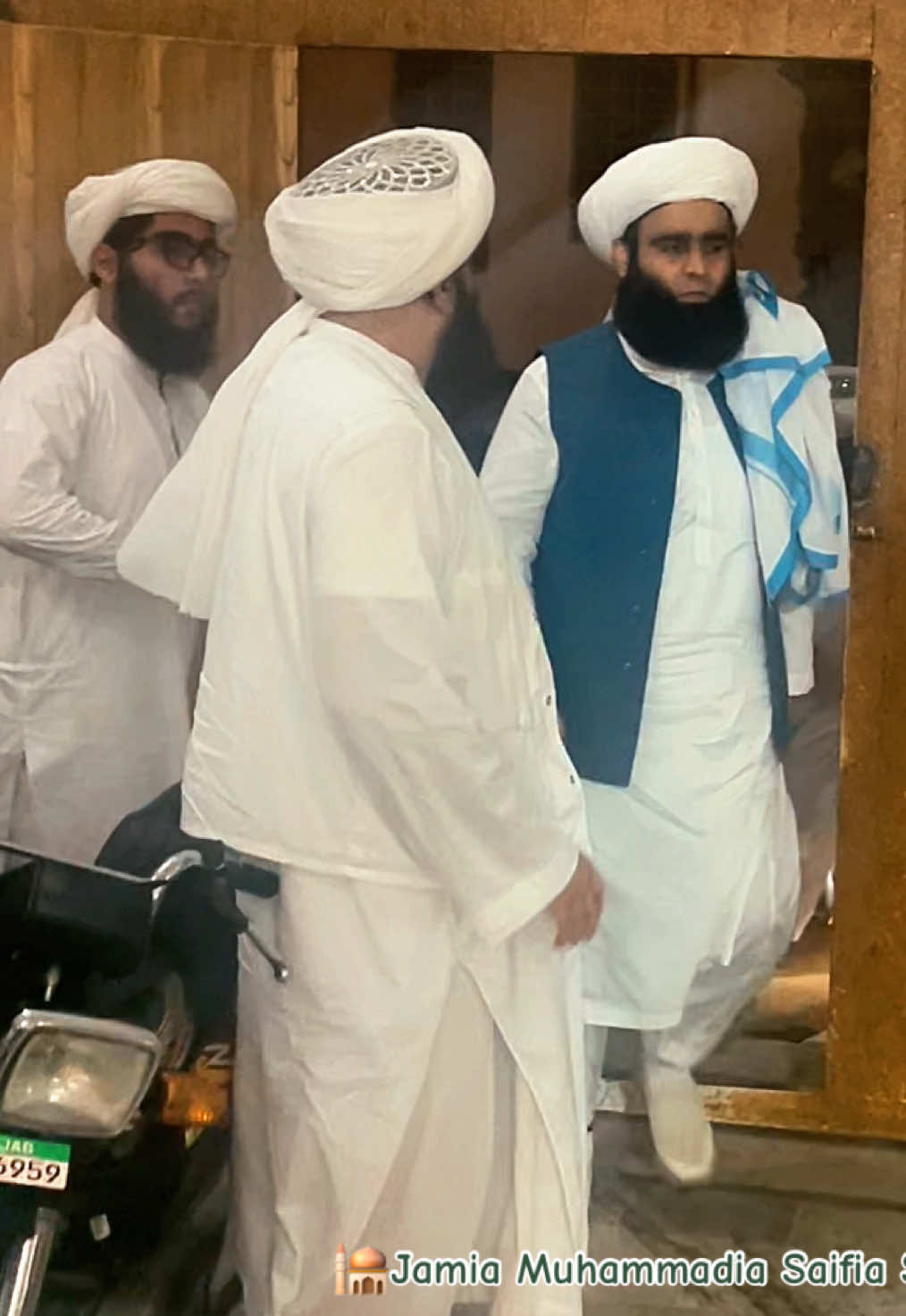@🤍Hafiz Ahmad Saifi 🥀
