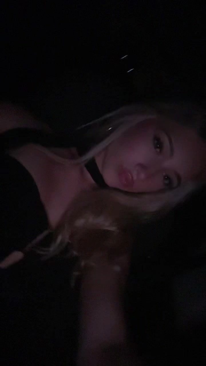 @Ella