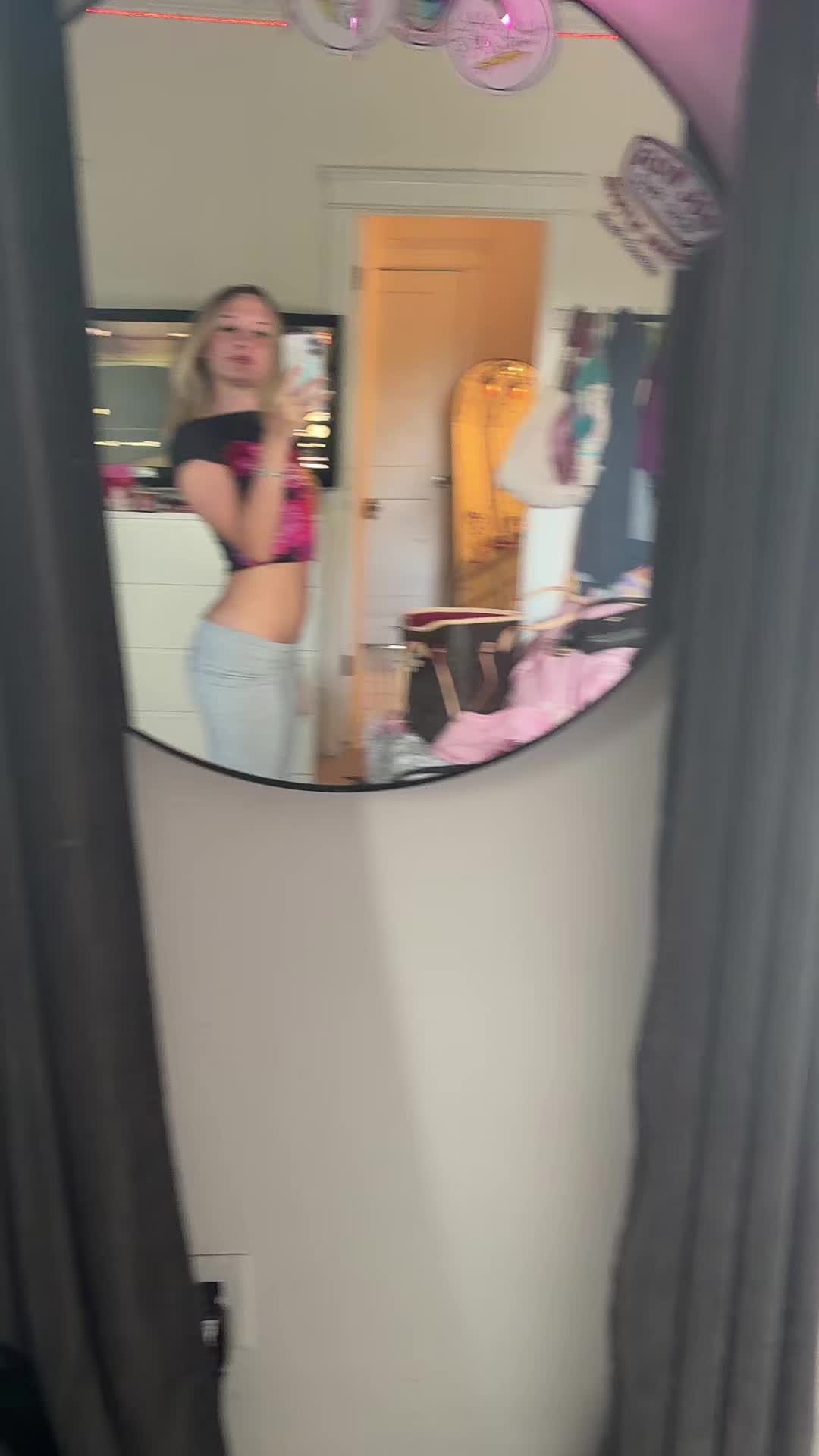 @___