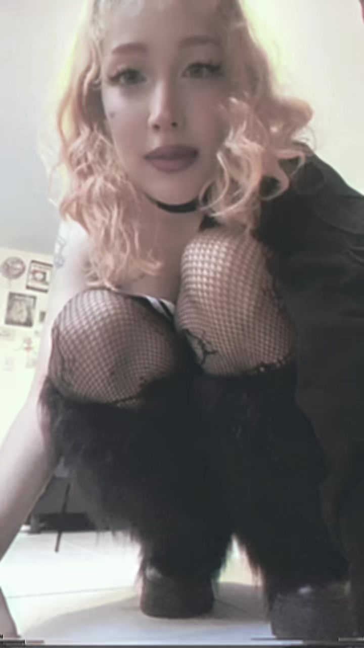 @𝖘𝖜𝖊𝖊𝖙 𝖇𝖑𝖔𝖔𝖒🌹