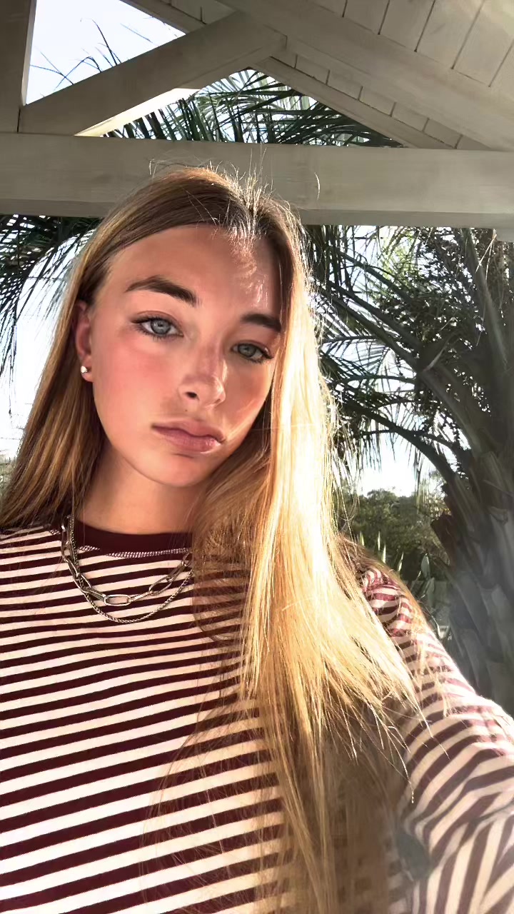 @isabella