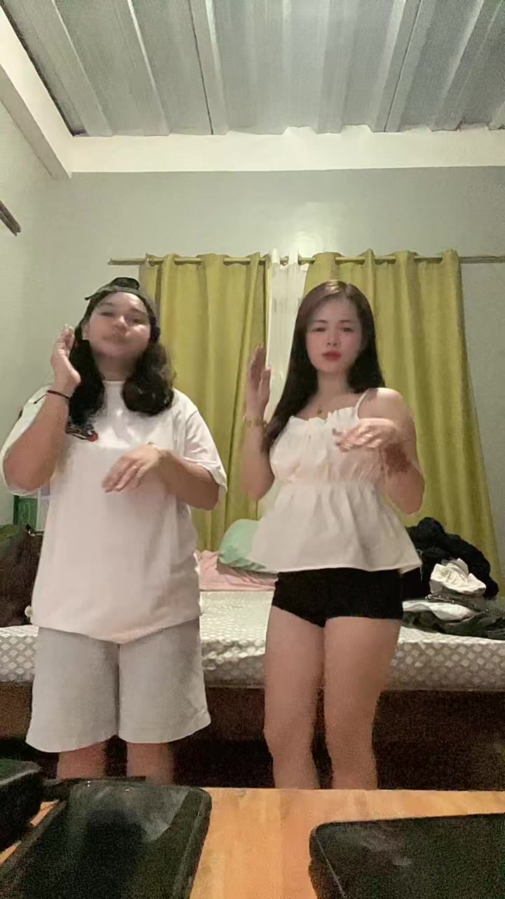 @Iris🖤💜