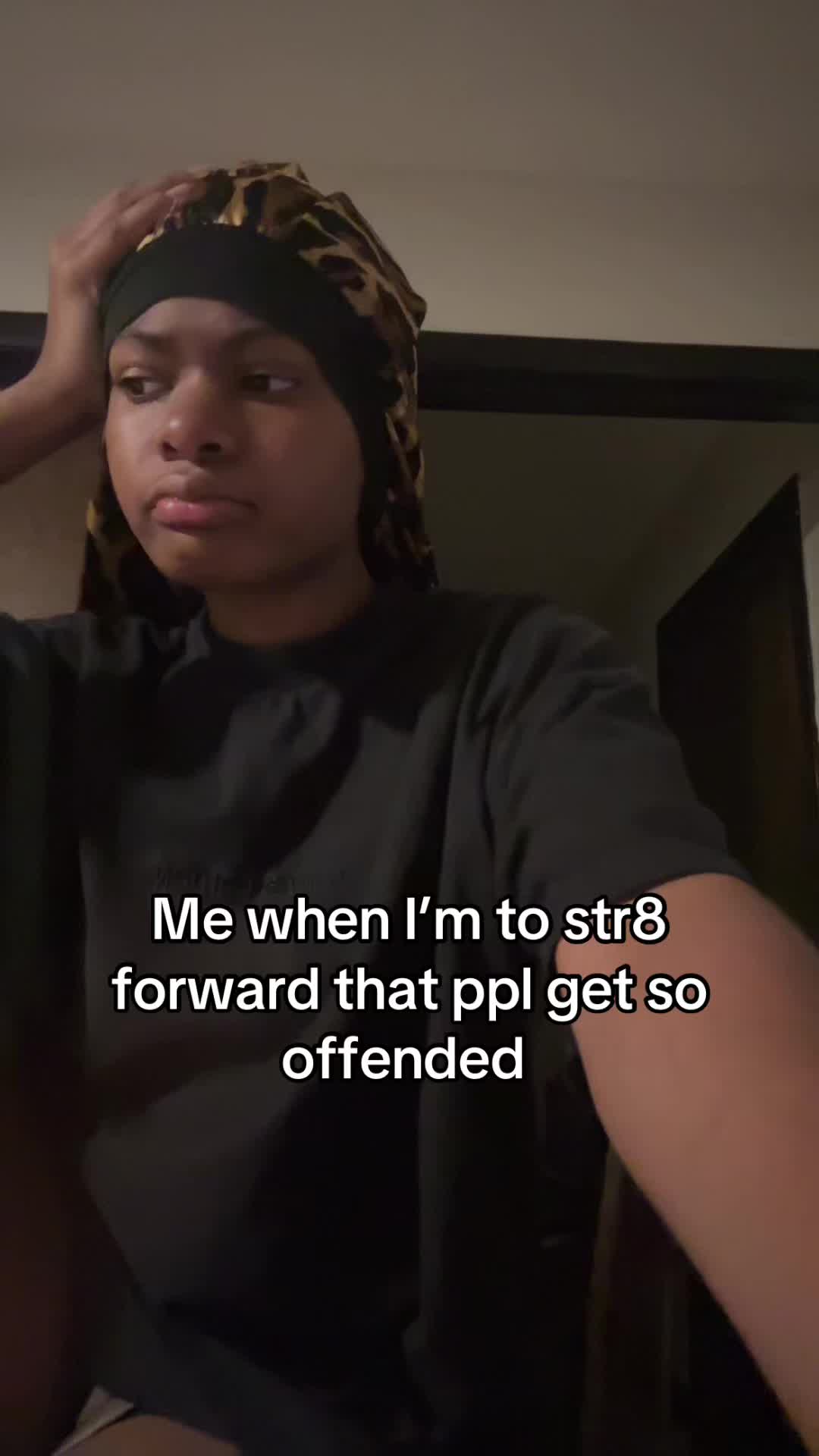 @𝒽𝓊𝓃𝒹𝓇ℯ𝒹𝓀ℛℯ𝒶𝓁ꨄ