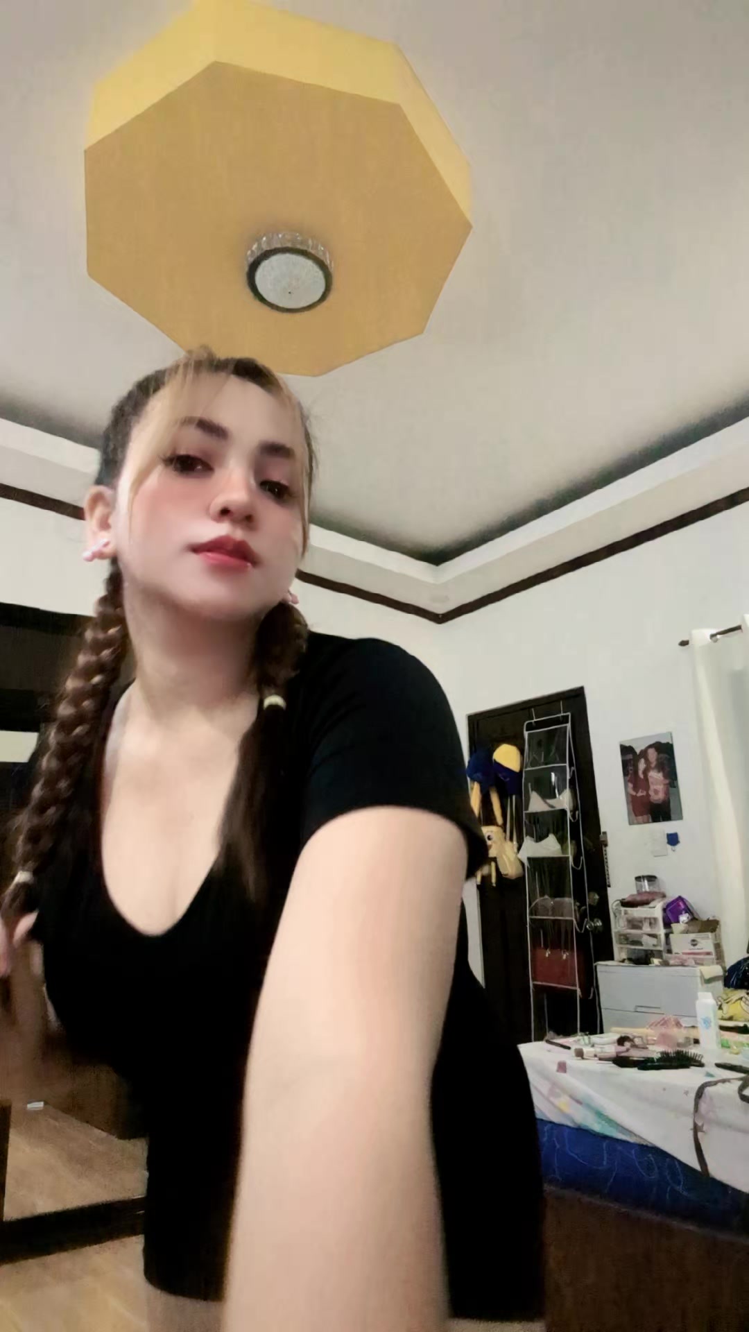 @sweetly.jeeneell