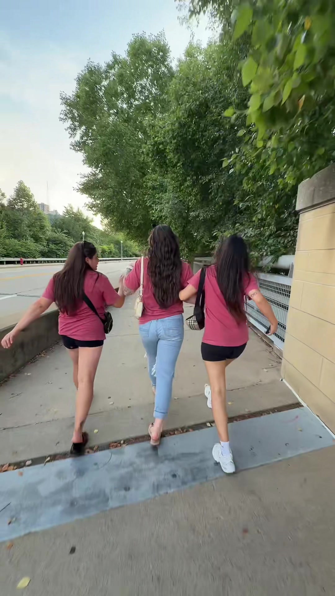 @ALEXIS LOVUOLO