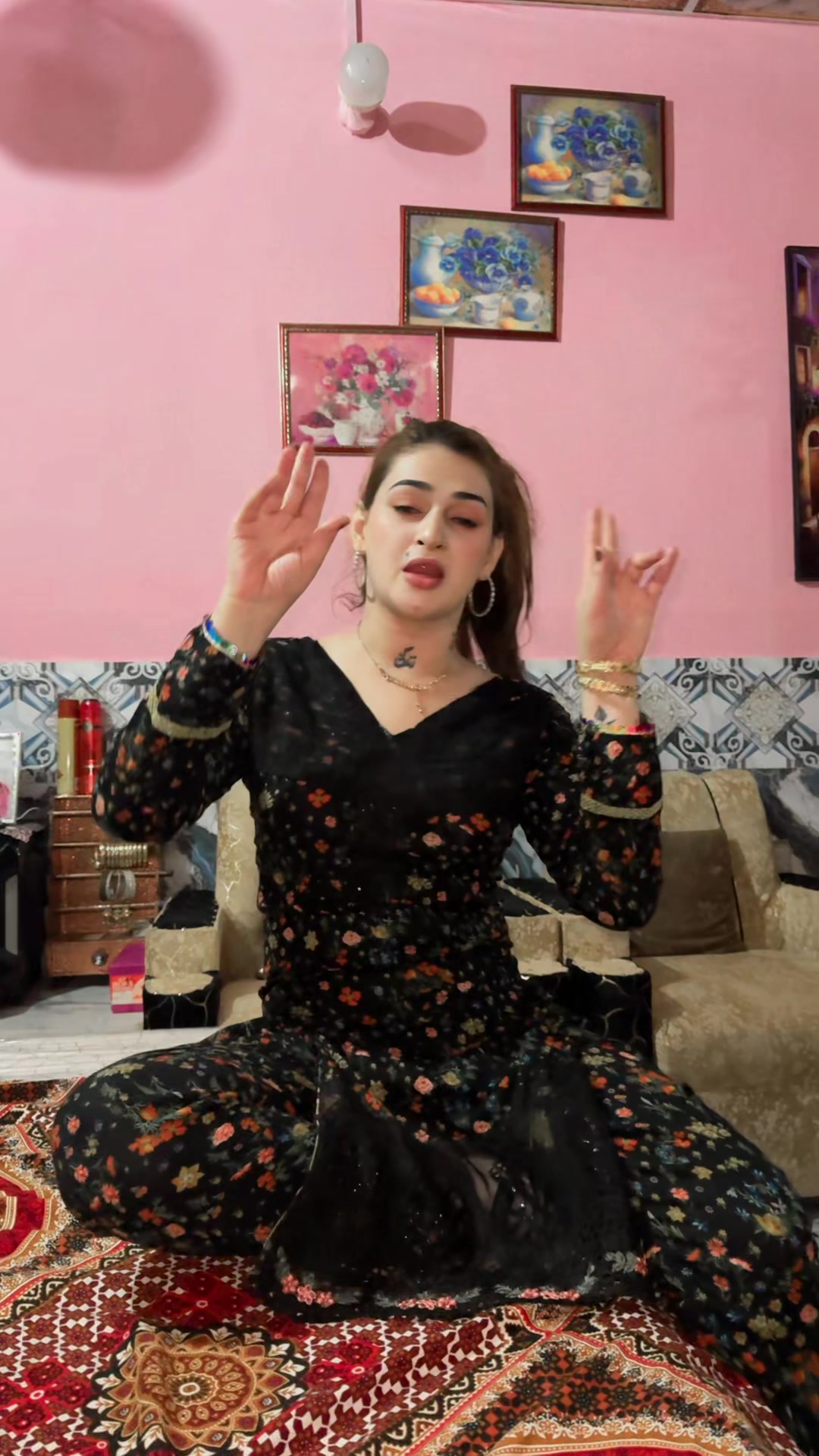 @Misses Karachi zindage