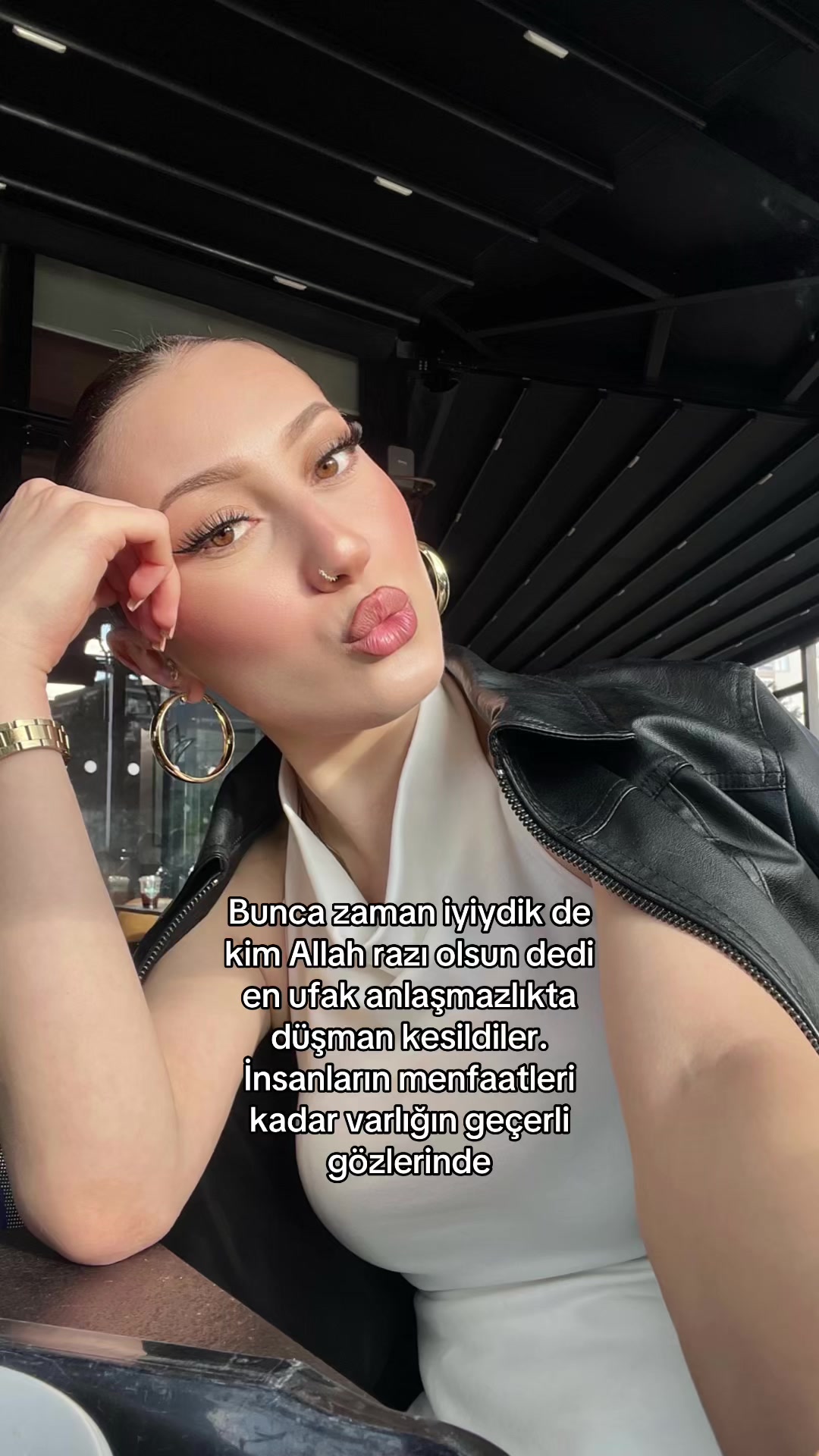@𝑹𝒐𝒔𝒆𝒉𝒓𝒂 ✶