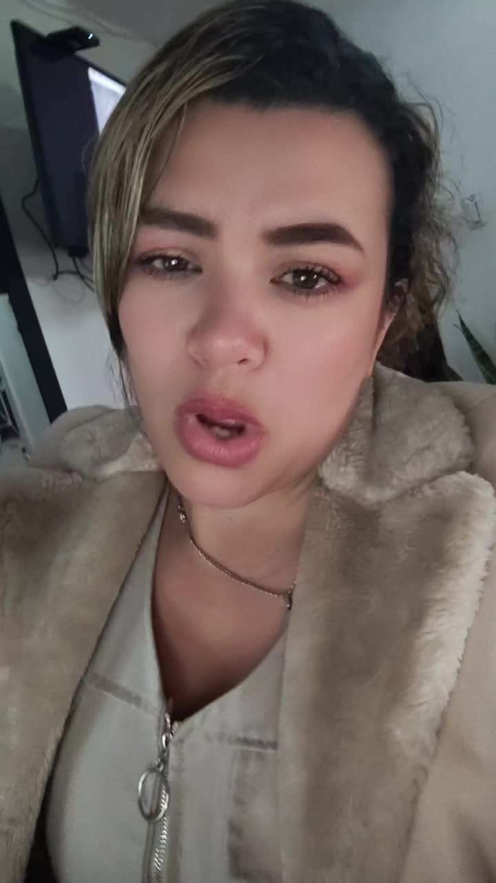 @Angela