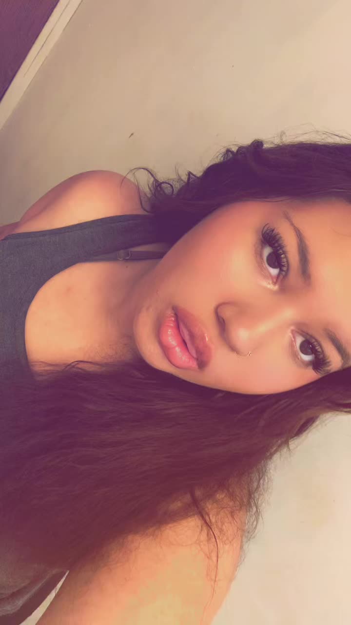 @Layna