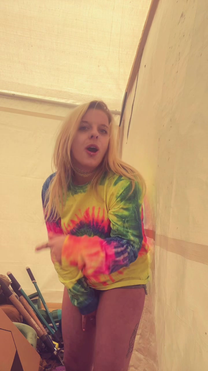 @Britneynicolee