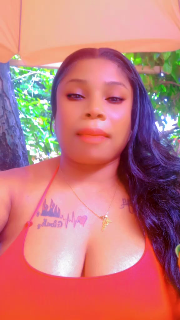 @Louna Chery