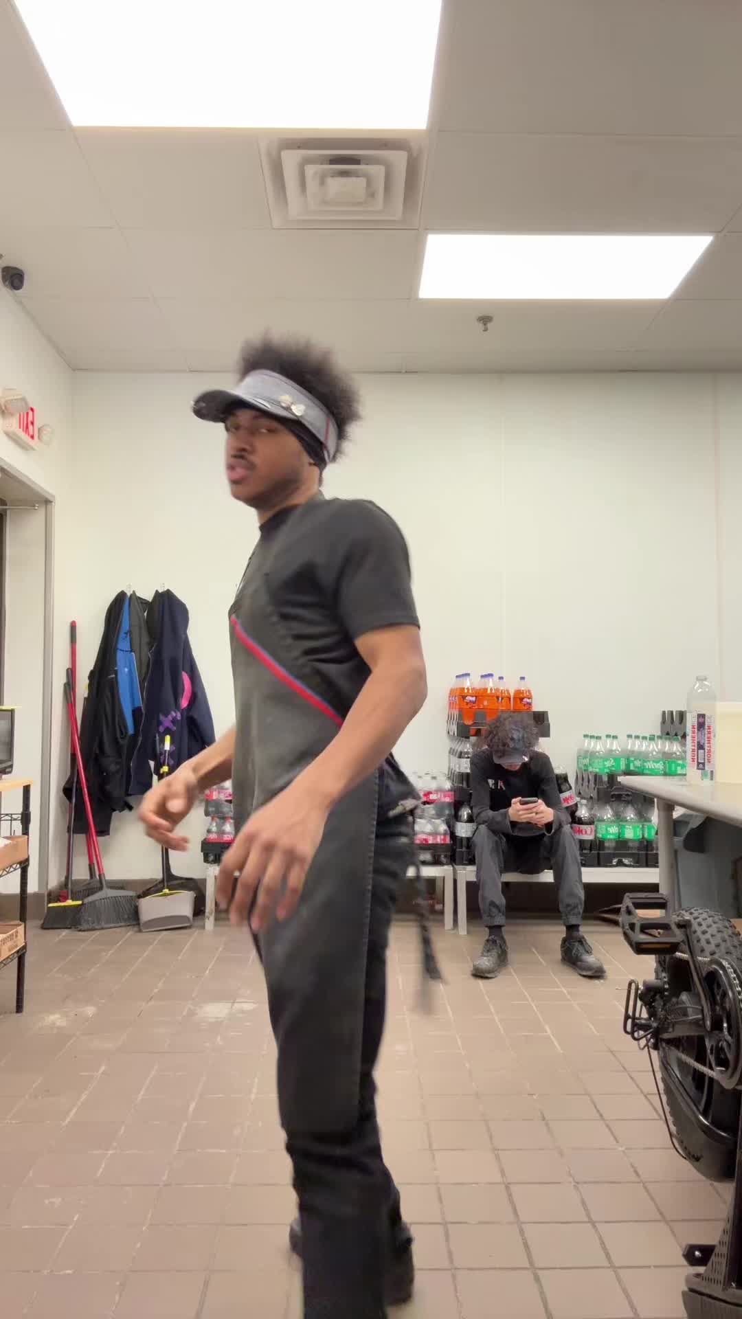 @Nikeese🖤