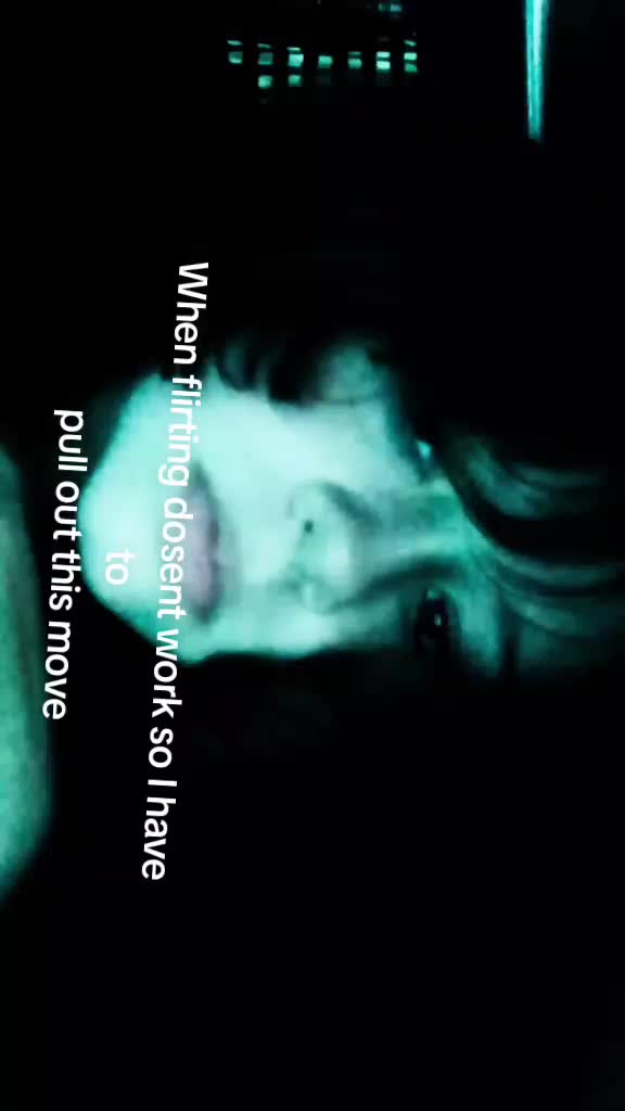 @~♪★𝔲𝔯 𝔪𝔬𝔪𝔰 𝔱𝔥𝔬𝔫𝔤★♪~
