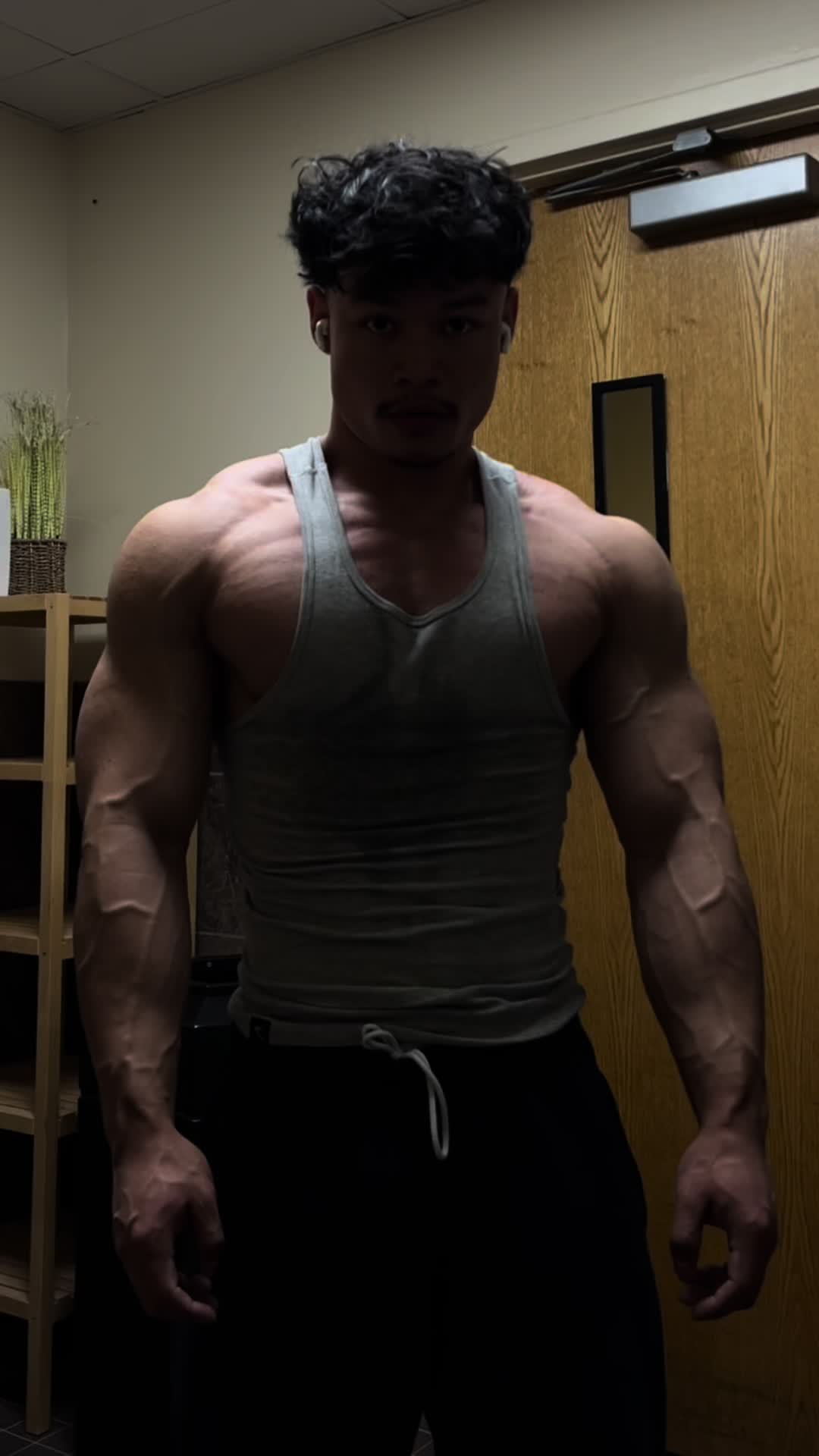 @Extralarge24