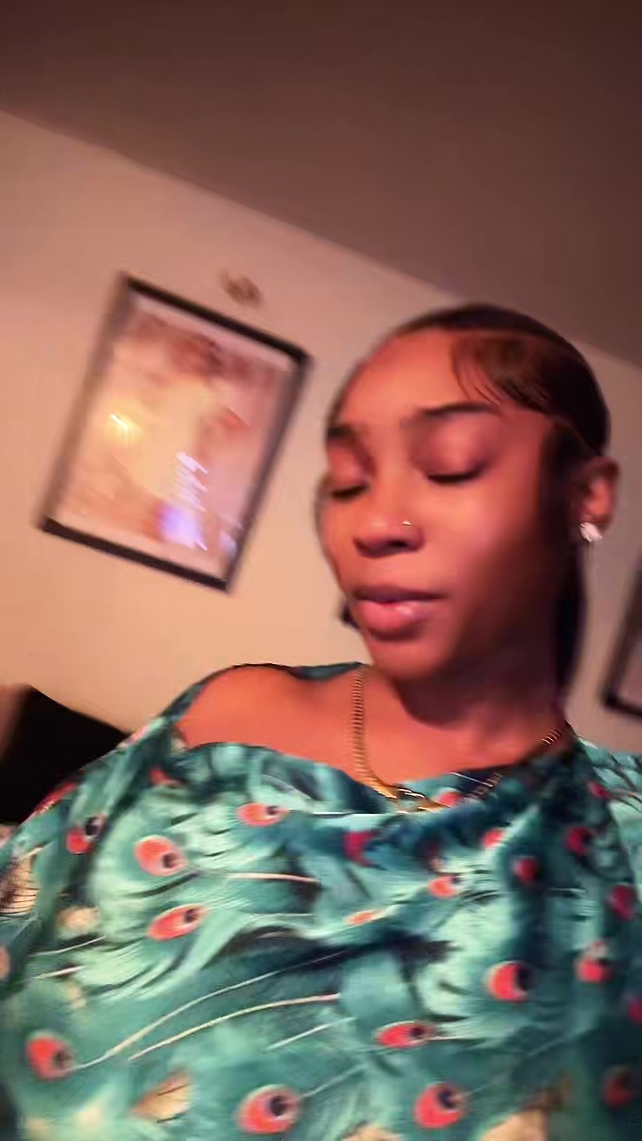 @_.tayskiiho