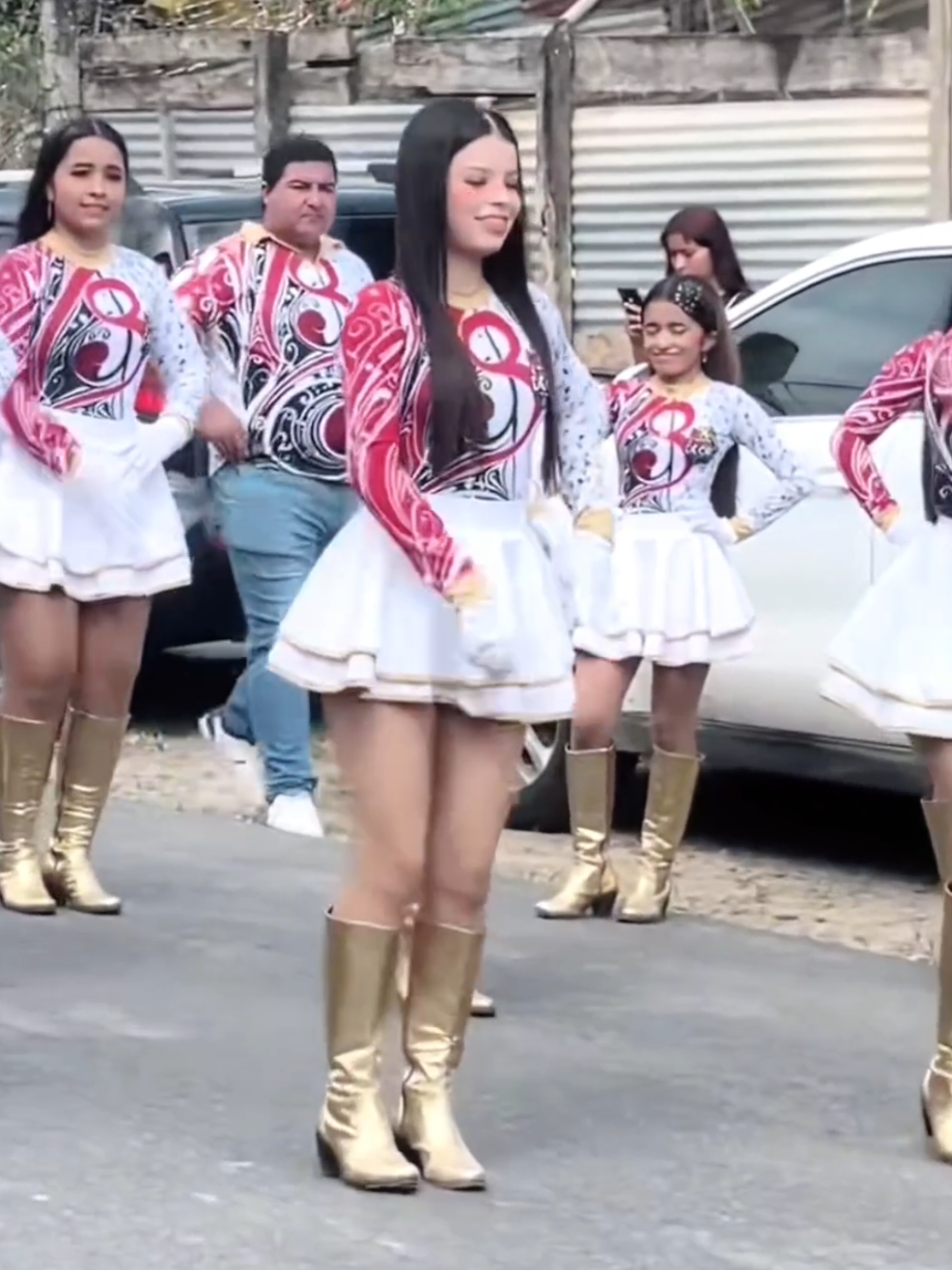 @Bastoneras Bellas