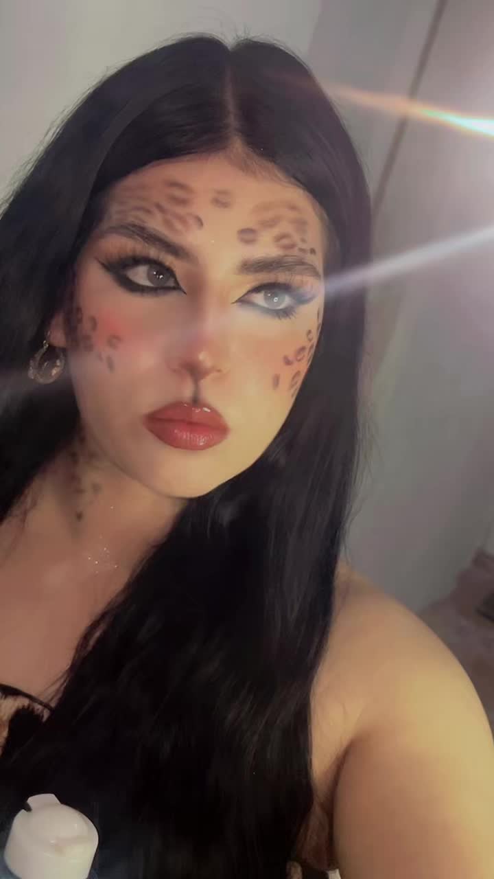 @Luz Estrada 🐺🖤
