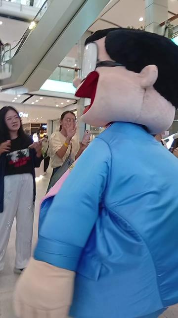 @M.(ไม่มีคนขอสกุชชี่)