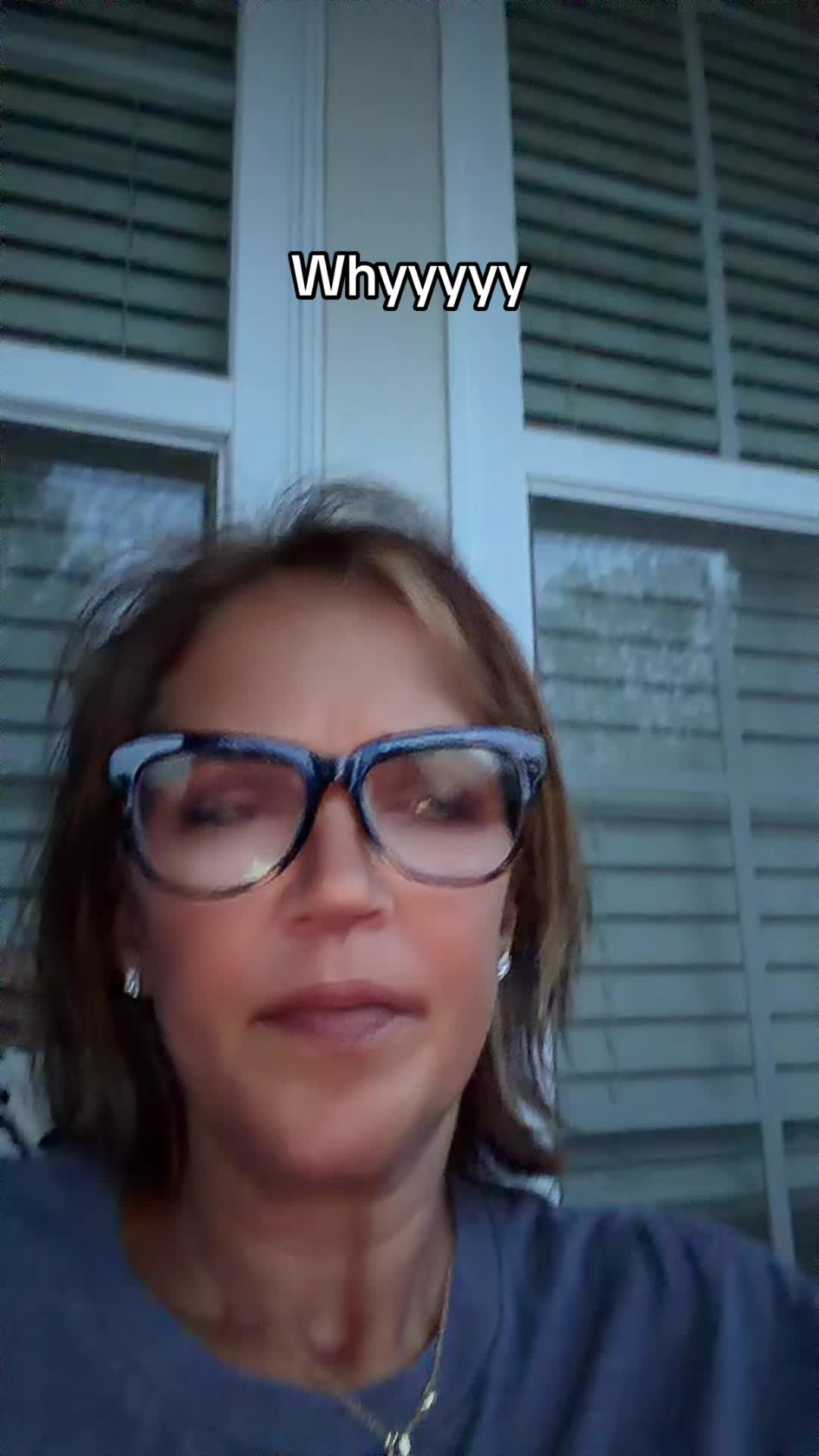 @Demi