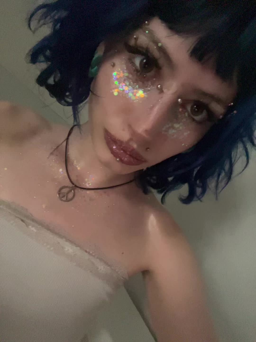@delilah 🐝💛