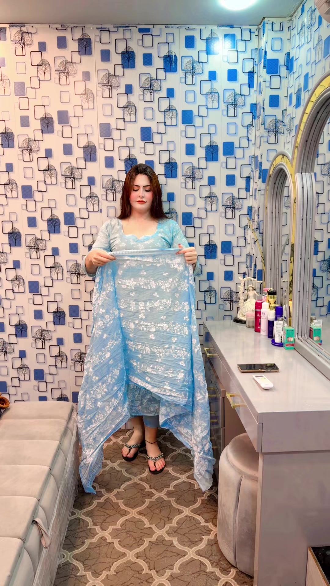 @Riya Khan34