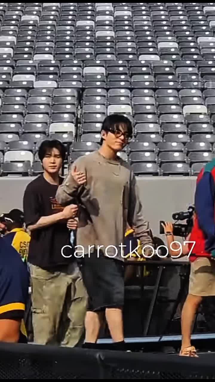 @_jk_bts4