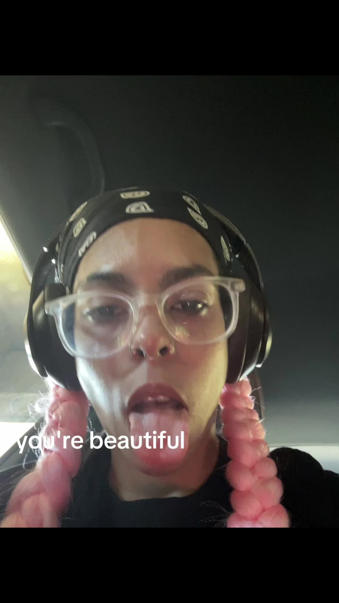 @nosmilingnini