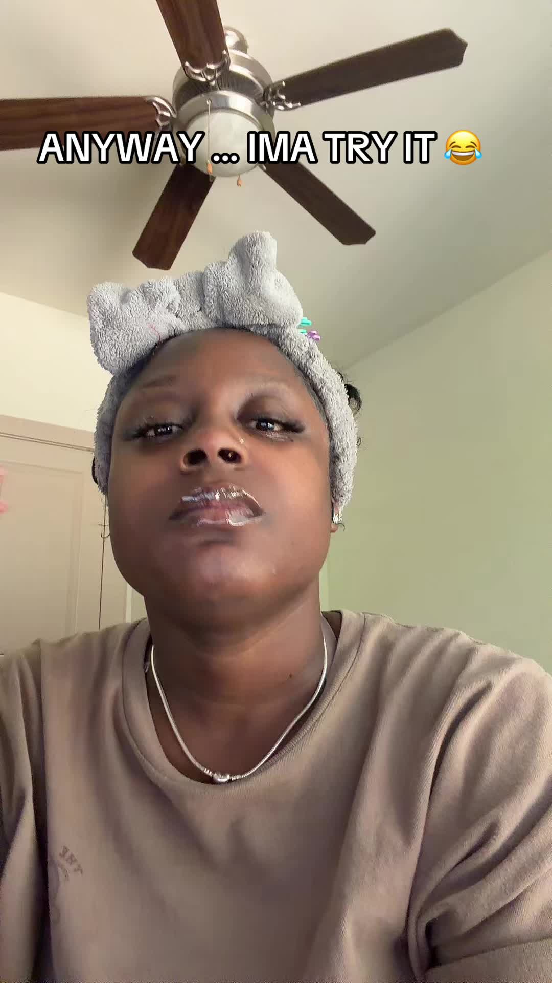 @MsTee_