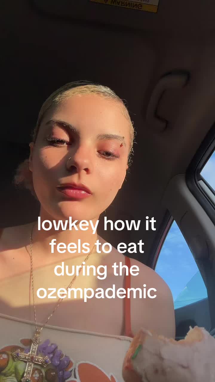 @🥳