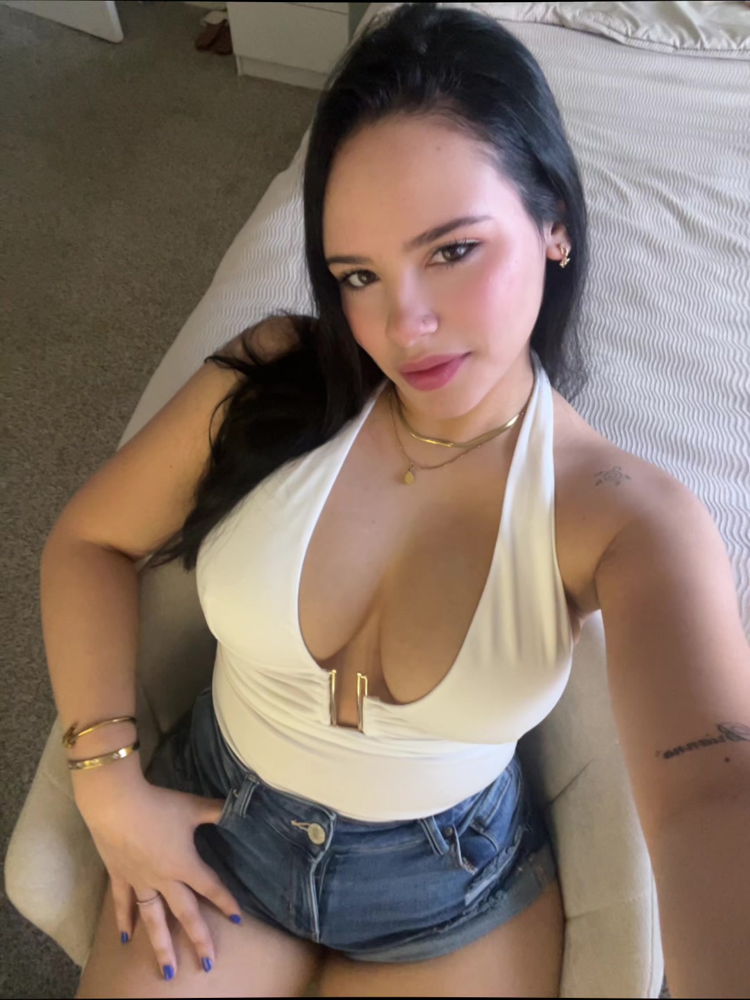 @𝒦 𝒾 𝒶 𝓇 𝒶 🌹