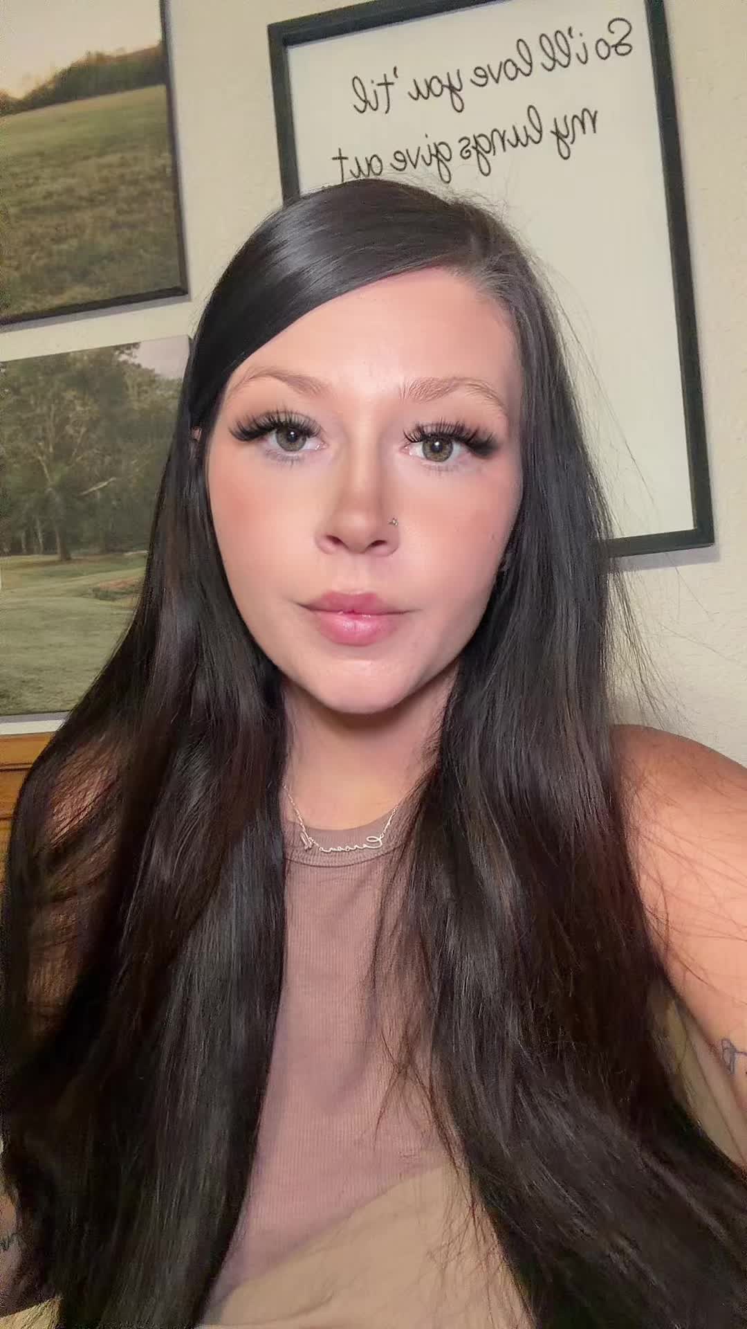 @hannahjourneay