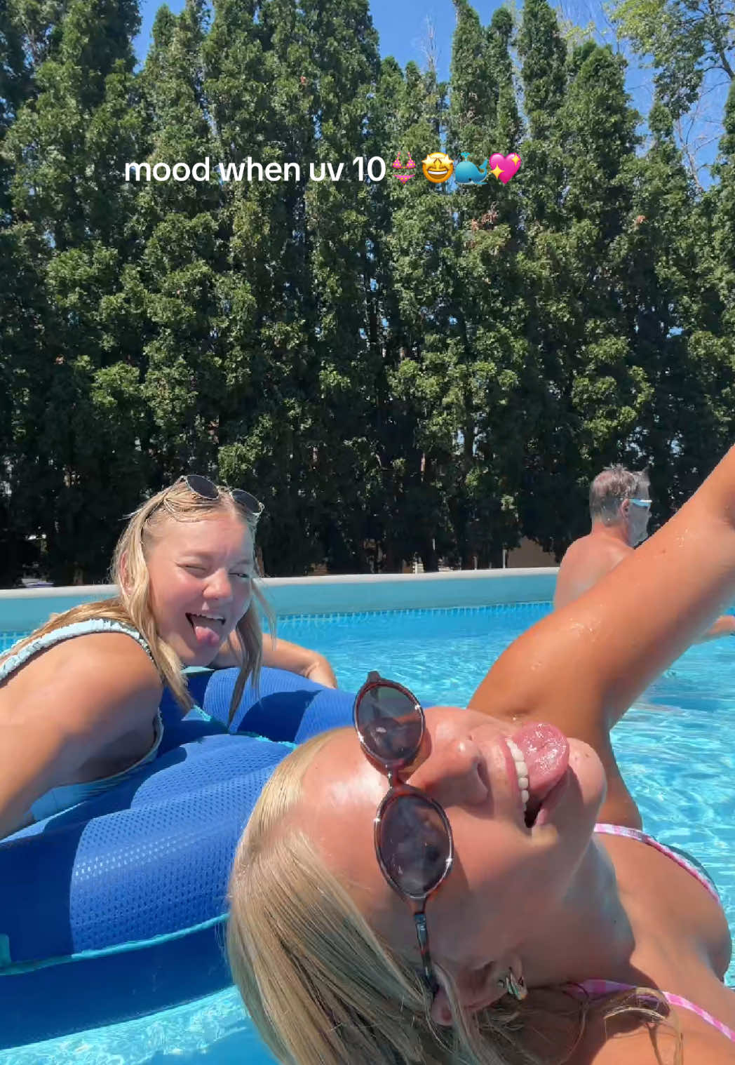 @brielleschorg