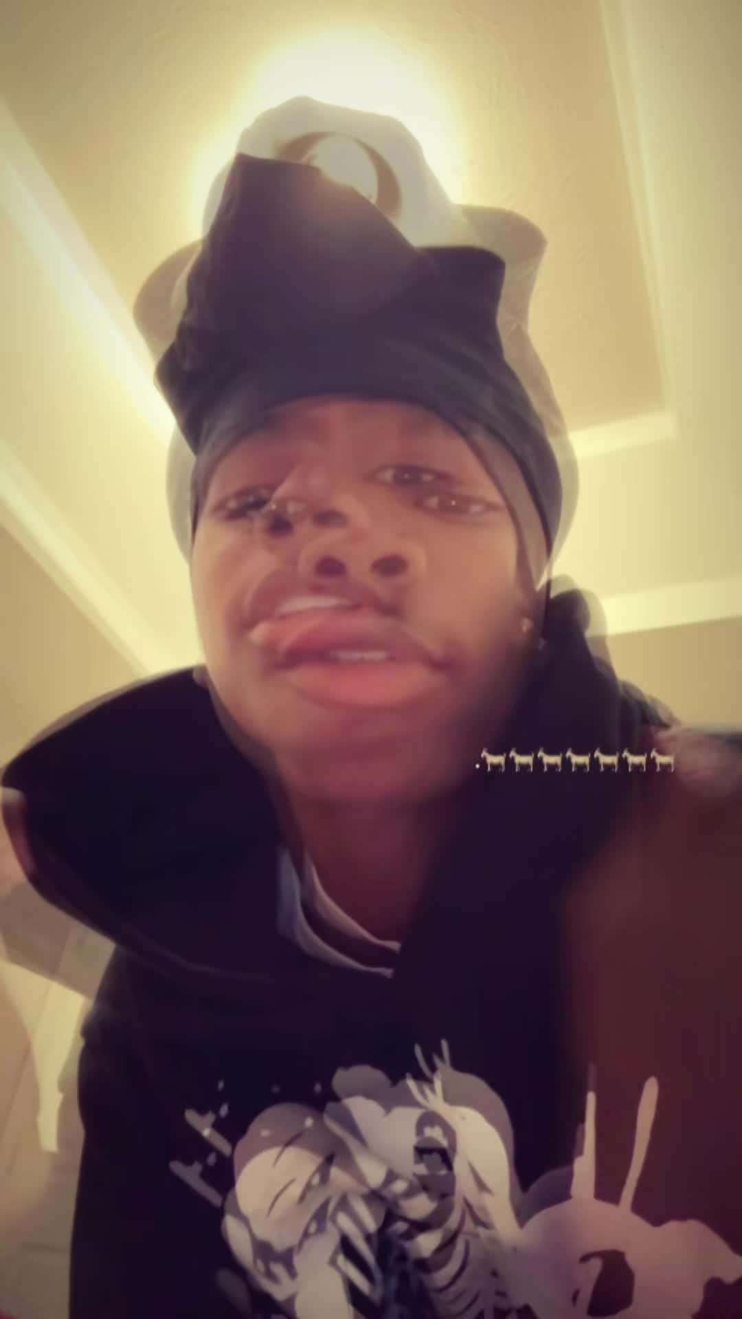 @🤷🏾&zwj;♂️.