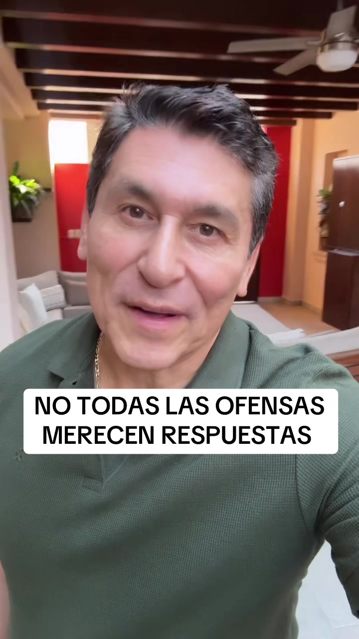 @César Lozano