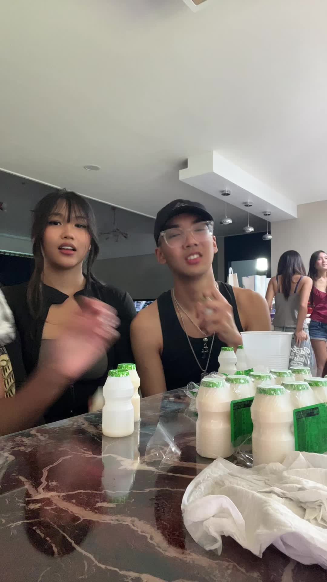 @Dhenny ྀི