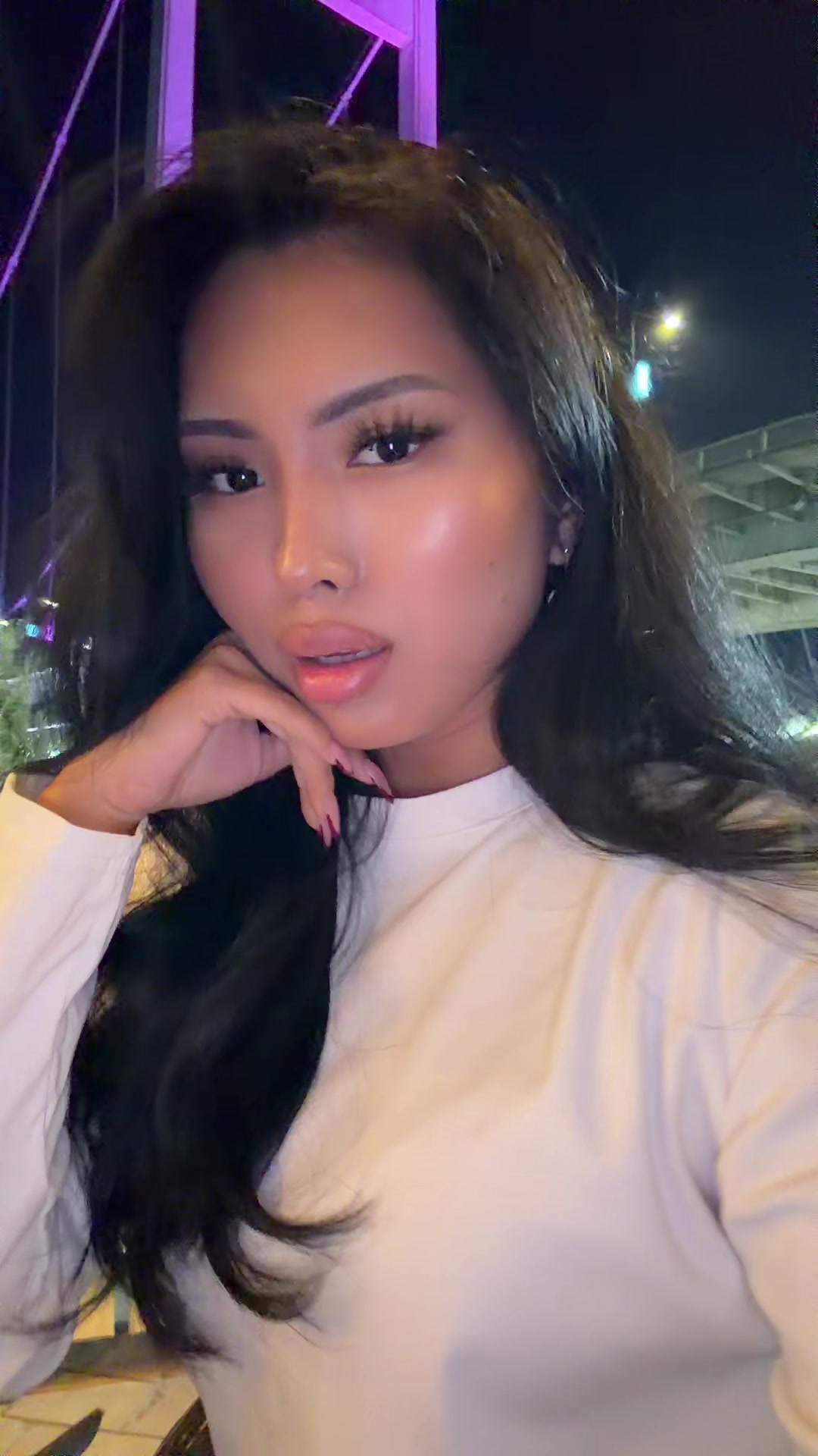 @Markiza018