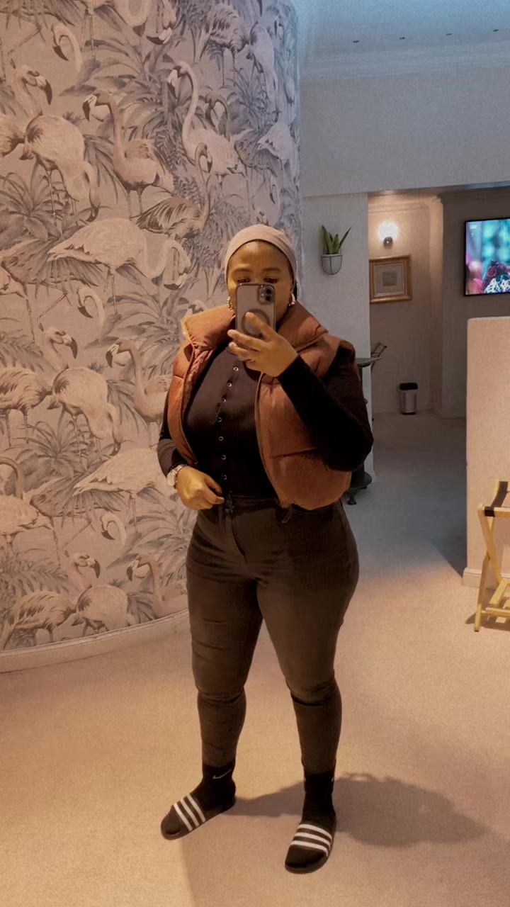 @Kimmy Phongolo🦋