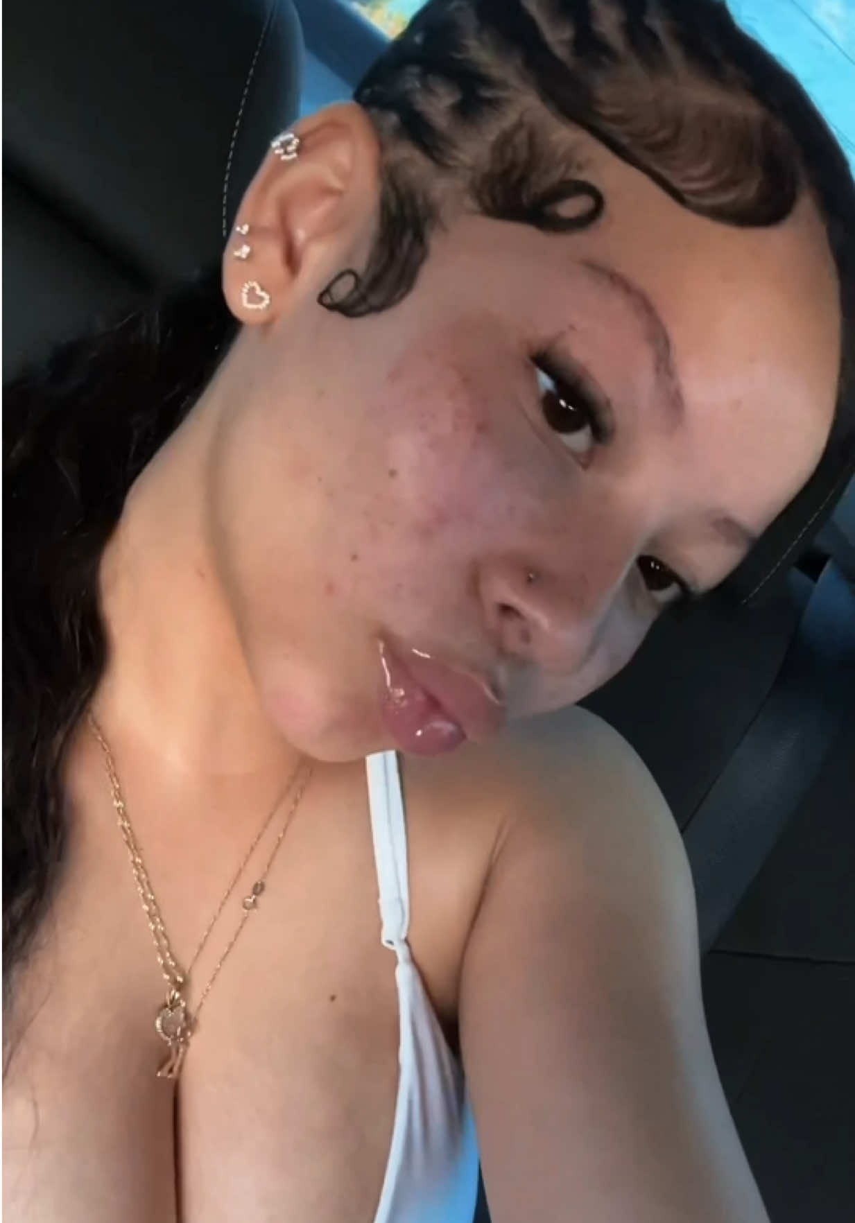 @kiaraaa